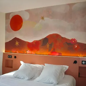 https://auberge-de-la-fontaine-autoire.midi-pyreneeshotels.com