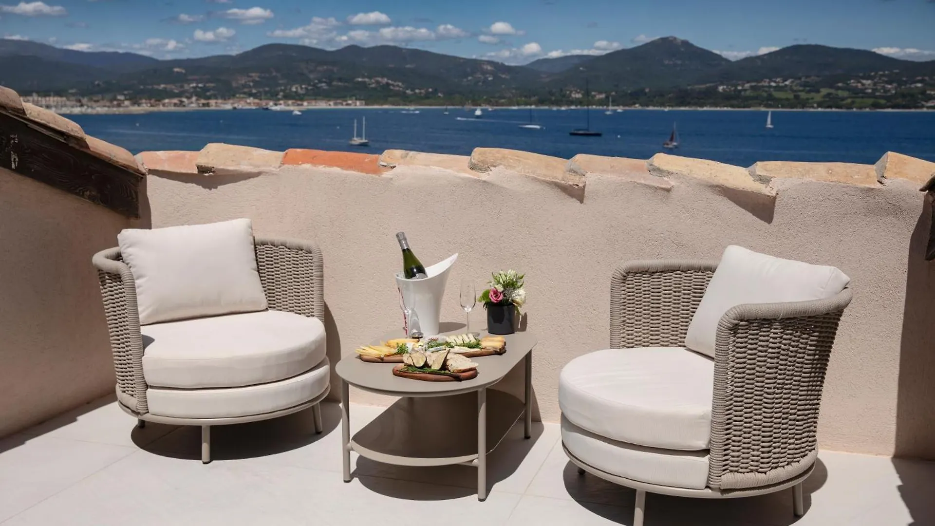 Tinah Saint-Tropez Hotel