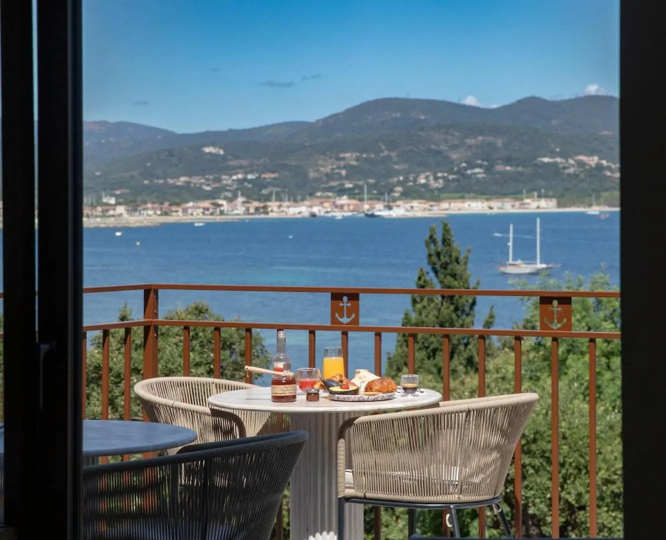 Tinah Saint-Tropez Hotel 4*,  France