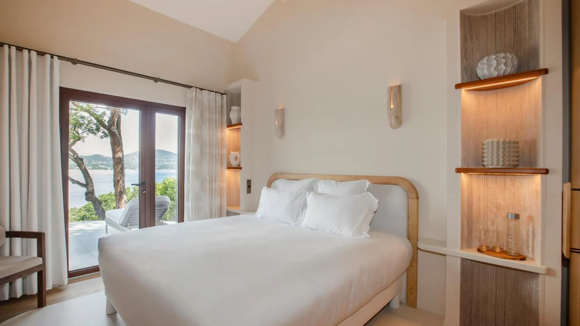 Tinah Saint-Tropez Hotel