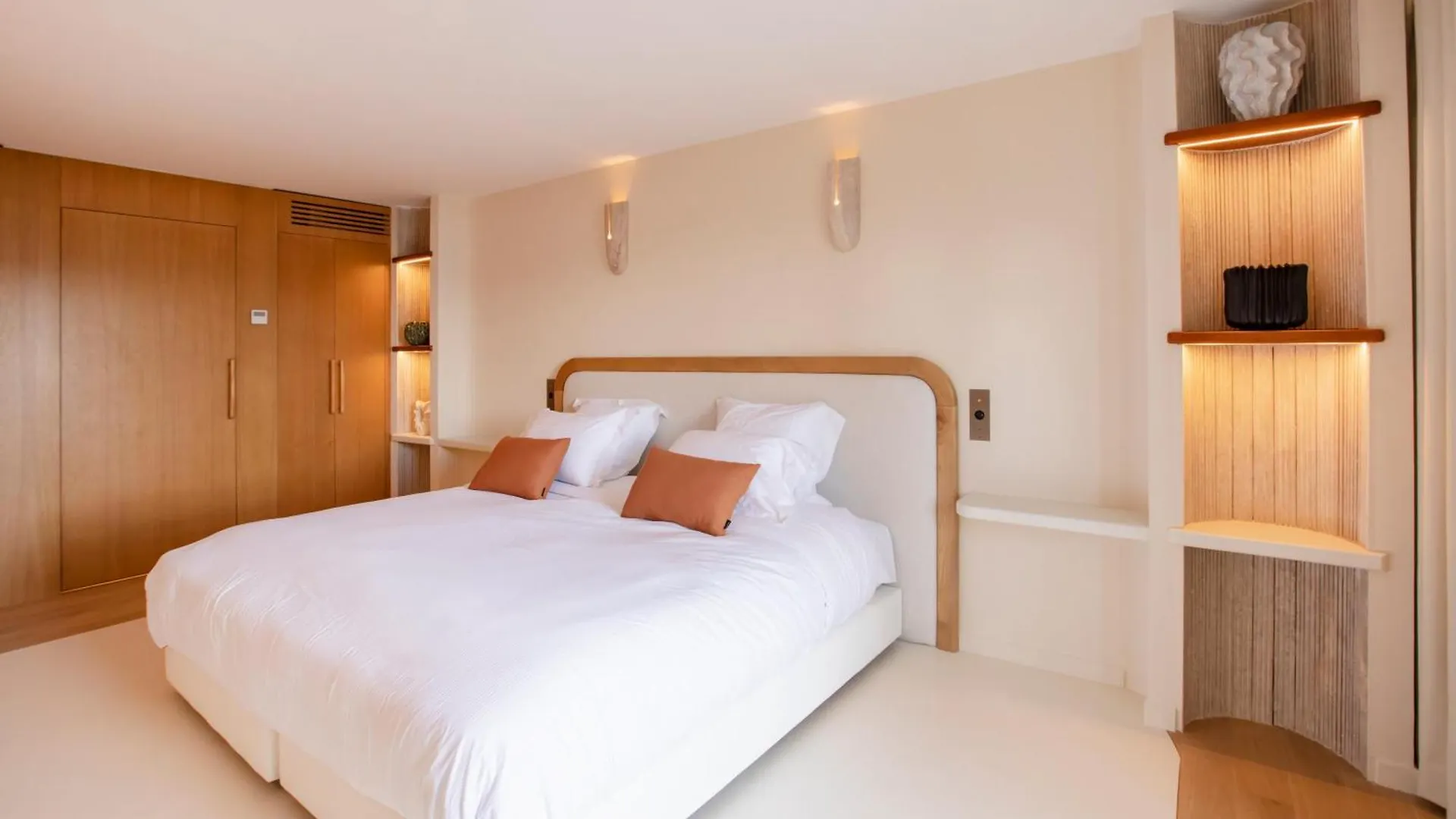 Tinah Saint-Tropez Hotel