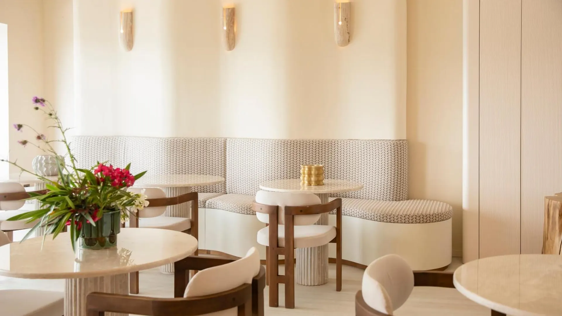 Tinah Saint-Tropez Hotel